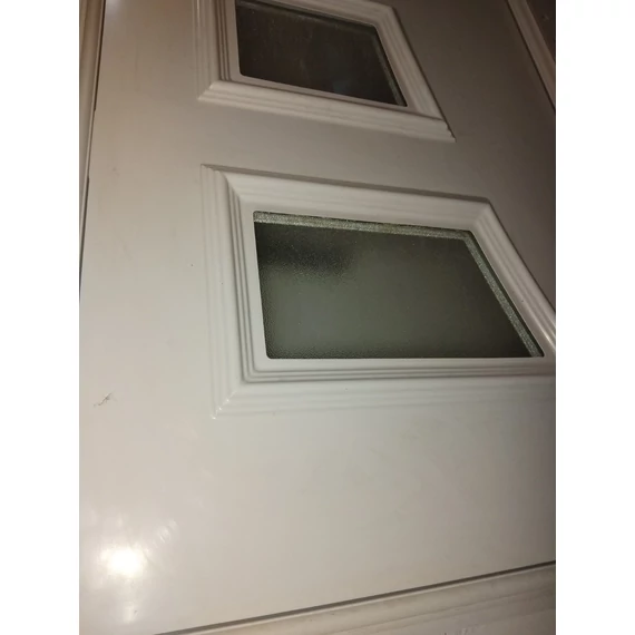 Eliza - Műanyag bejárati ajtó / FEHÉR / 138x208 / NYITHATÓ OLDALLAL -